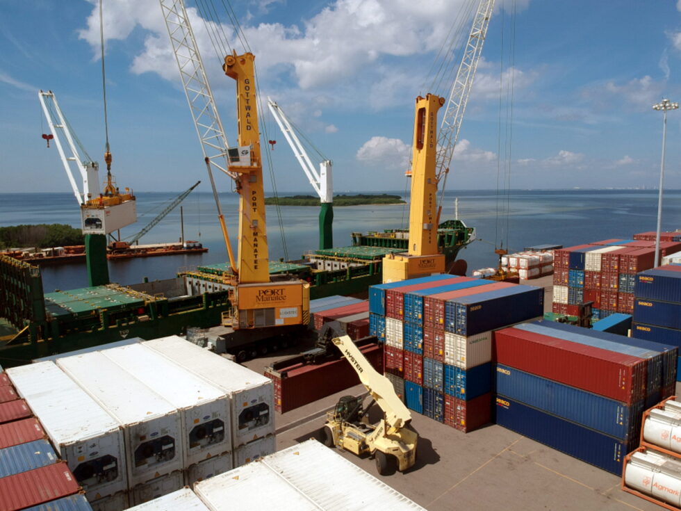 Los contenedores crecen un 54,6% en Port Manatee en el año fiscal 2020